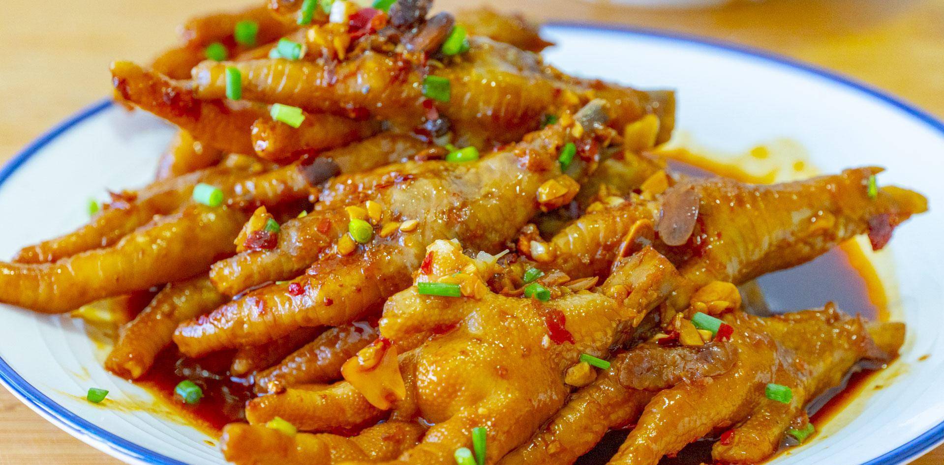 教你做秘制蒸凤爪,口感酥烂松软,轻轻一呡骨肉分离,满口留香_豆豉