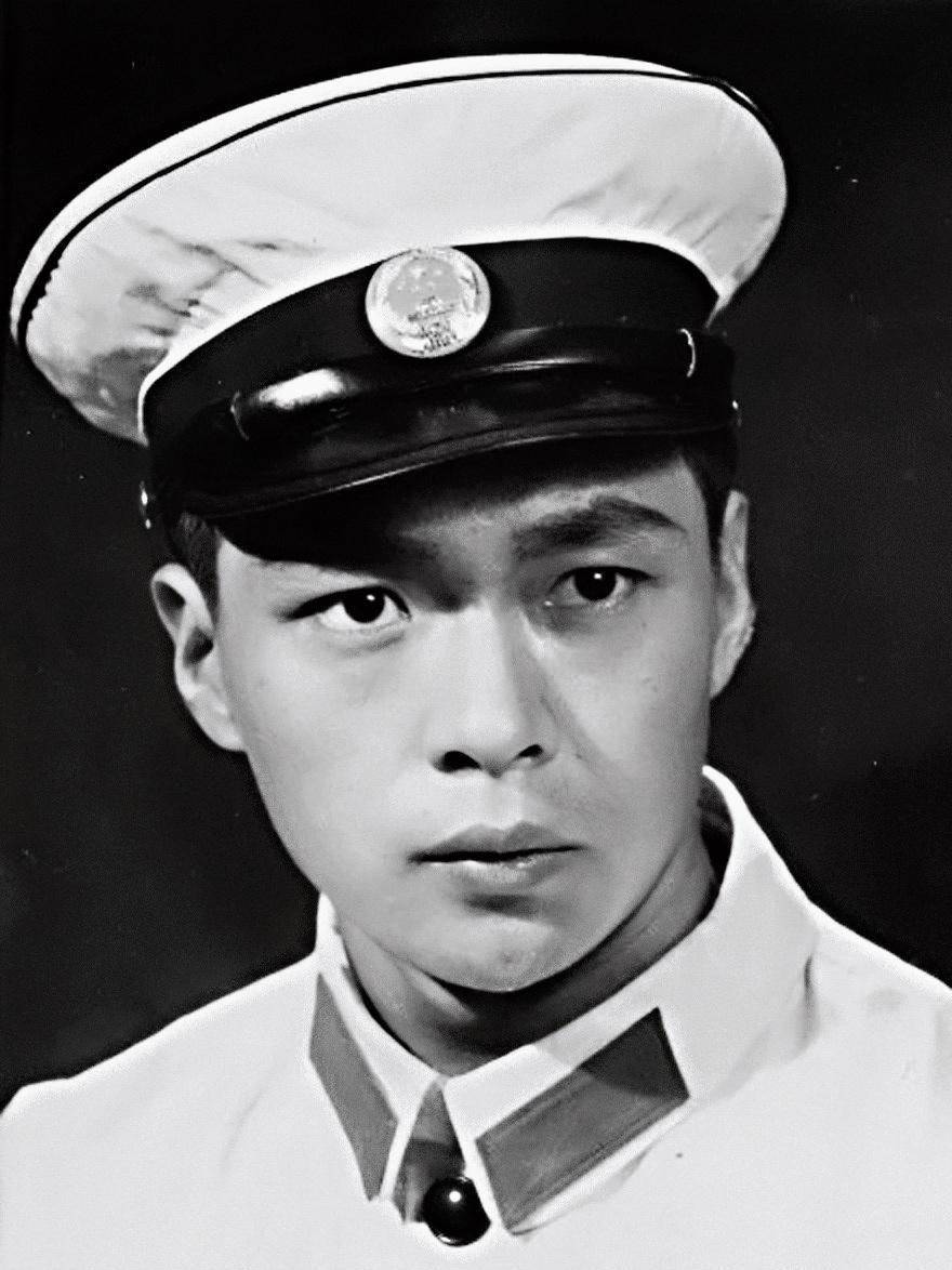 迟志强青年照曝光,曾主演《小字辈》《夕照街》,63岁近况怎样_电影
