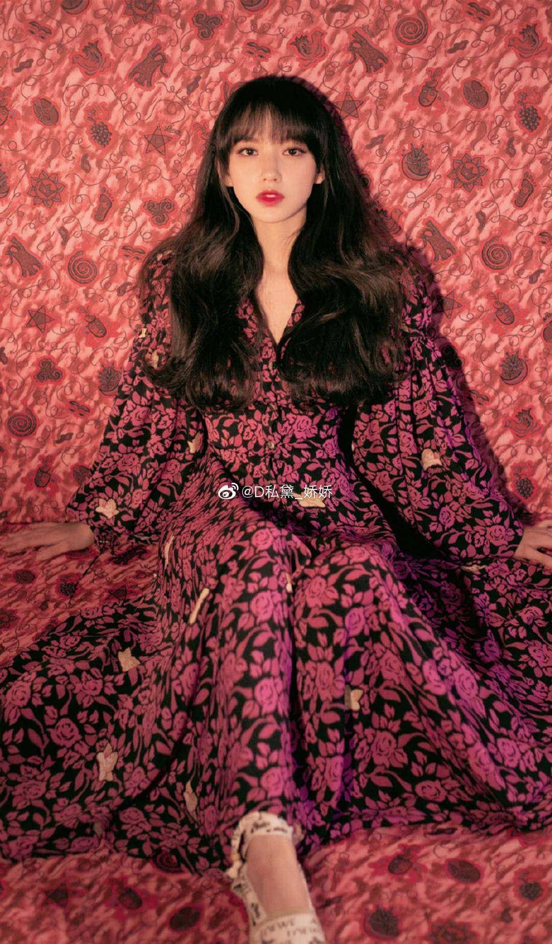 程潇碧瑶海报,水绿露肩装配齐刘海双发髻太惊艳,不愧是撕漫女_少女