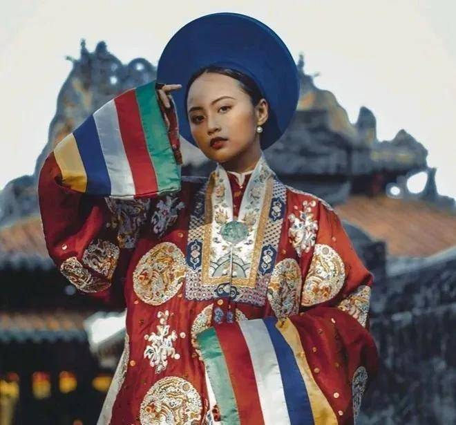 越南后黎朝公主,西山阮朝北宫皇后—黎氏玉忻_阮文惠_登基_黎维