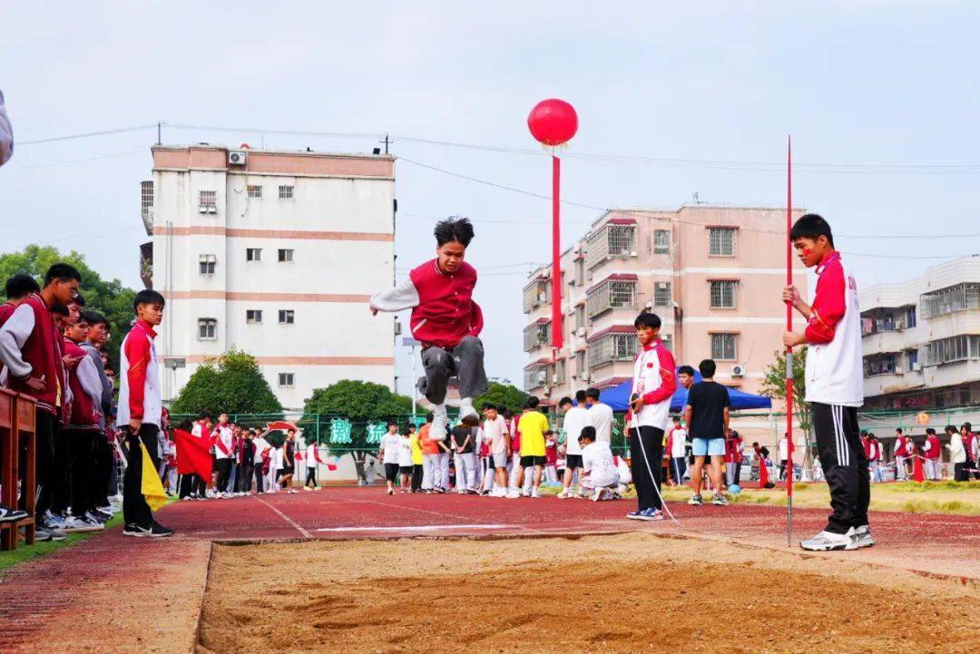 钟山县第二中学图片