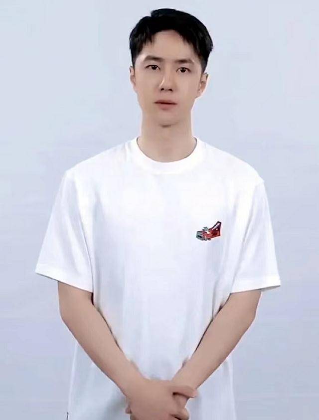 关于王一博的"瓜",请找到正确的"吃瓜"途径_健身_角色_光环