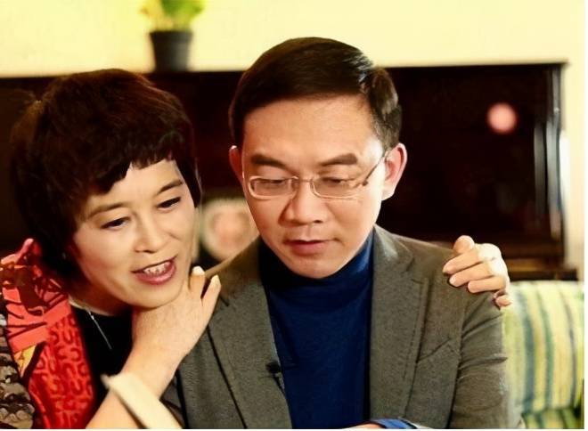 为救患癌发妻离开央视,如今49岁身价千万_郎永淳_工作_吴萍