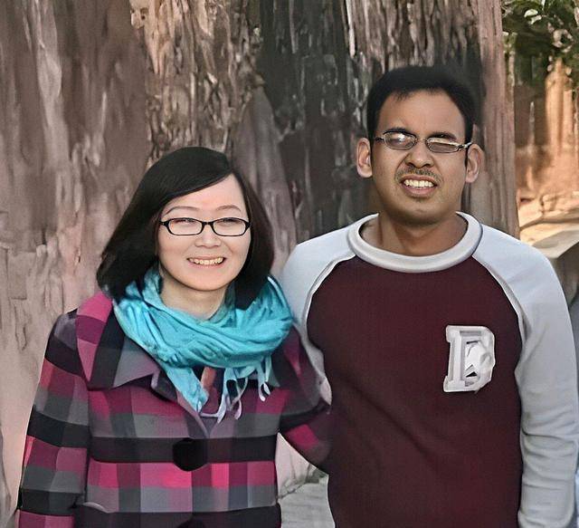 1985年,郑墨沫出生于福建南平,家庭条件还算富裕,因