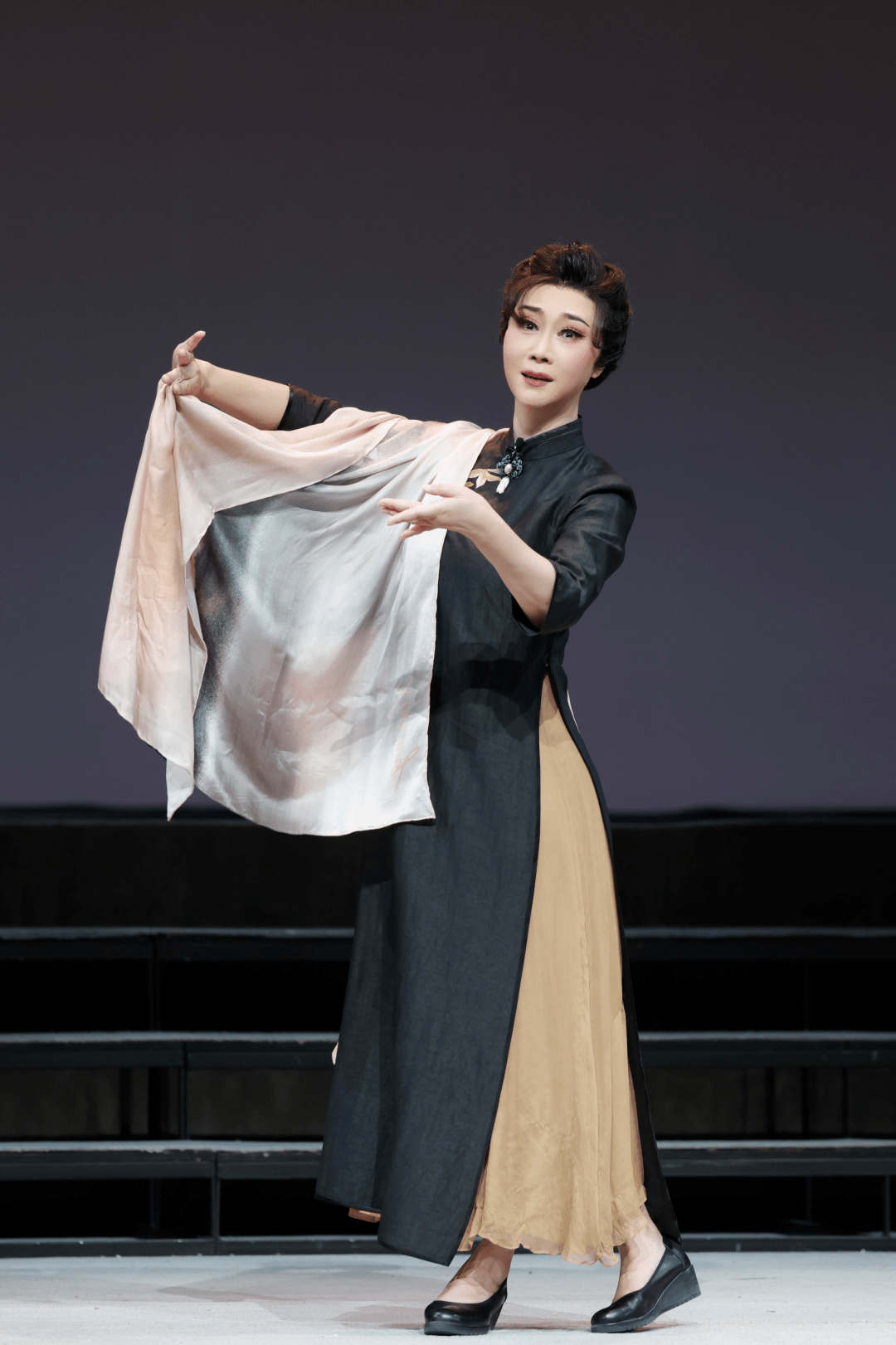 听王芳用戏剧,诠释一座城市的灵魂!_表演_昆剧_苏剧