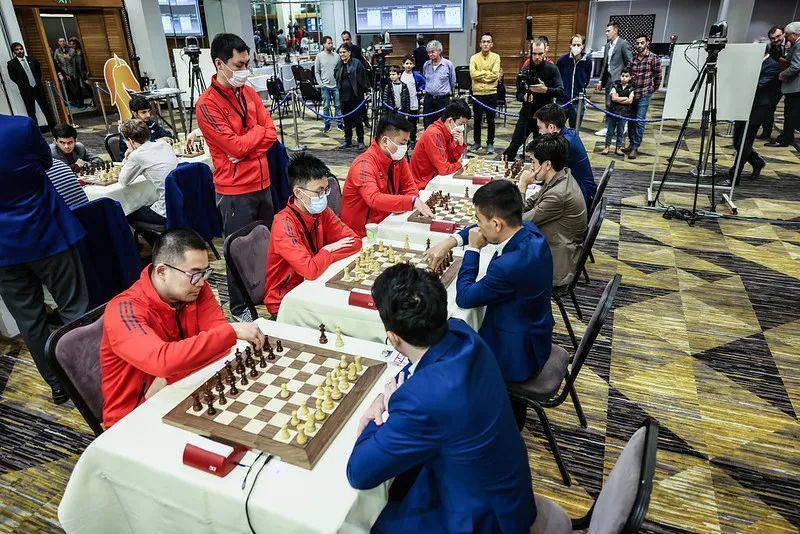 中国国际象棋队斩获世锦赛冠军，“棋城”成都汇聚三大棋世界冠军