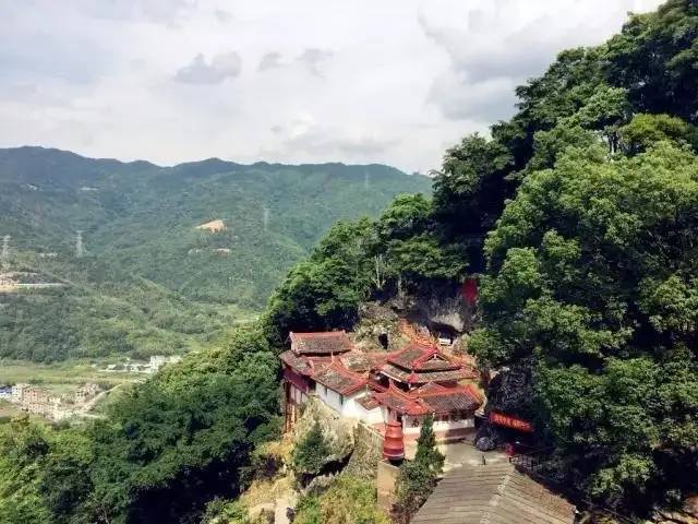 永定燕子岩旅游风景区图片