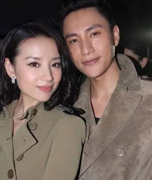 陈坤苦等她14年,她与前夫分手后,后来他终于"如愿以偿"_董洁_合作