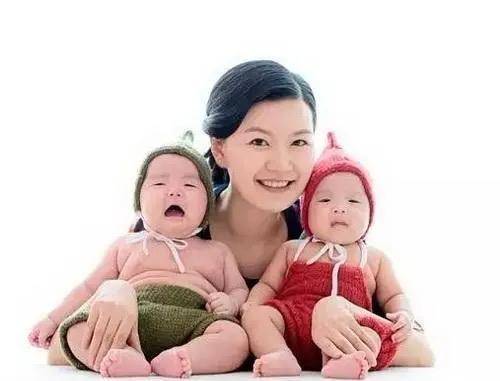 上海主持人中生二胎的不少,但生双胞胎的好像只有这三位
