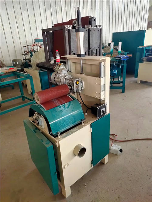 异形砂光机 弯曲异形砂光机上料试机_mm_加工_电机