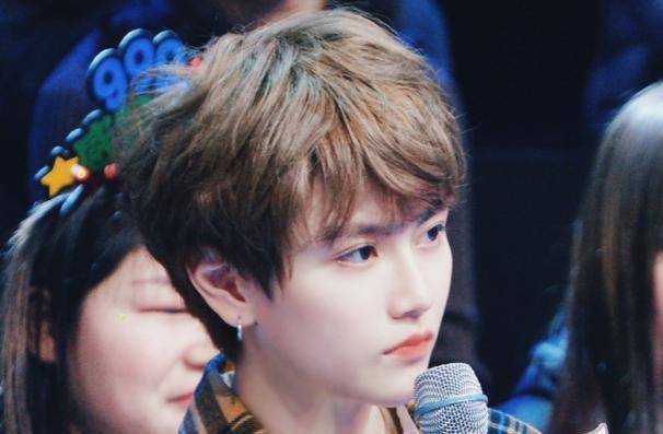 拍摄网剧走红,参加明日之子重新出道,如今再次出演热播网剧_叶禹_人气