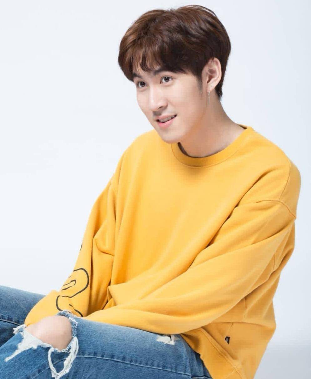 泰星gunsmile,网友送外号"滚哥",在泰剧《一年生》中有不错的表现.