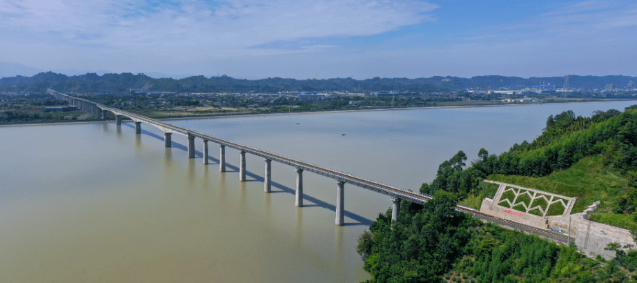 连乐铁路沙湾图片