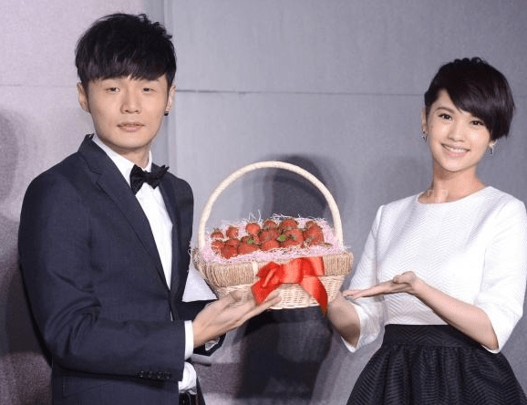 杨丞琳与李荣浩分手了?