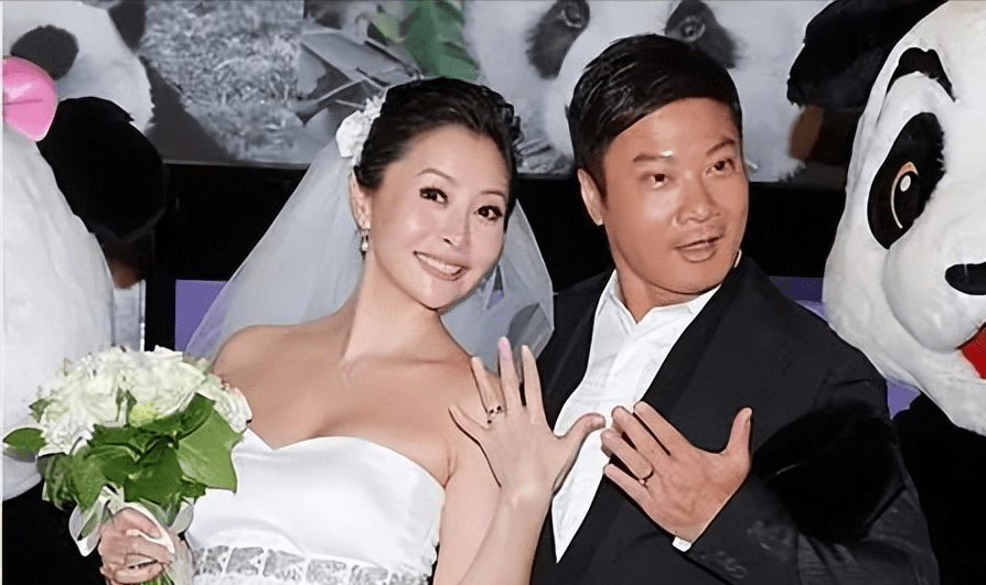 "人生赢家"钱嘉乐:4任女友皆是美女,现任妻子更是有钱有貌_生活_家庭