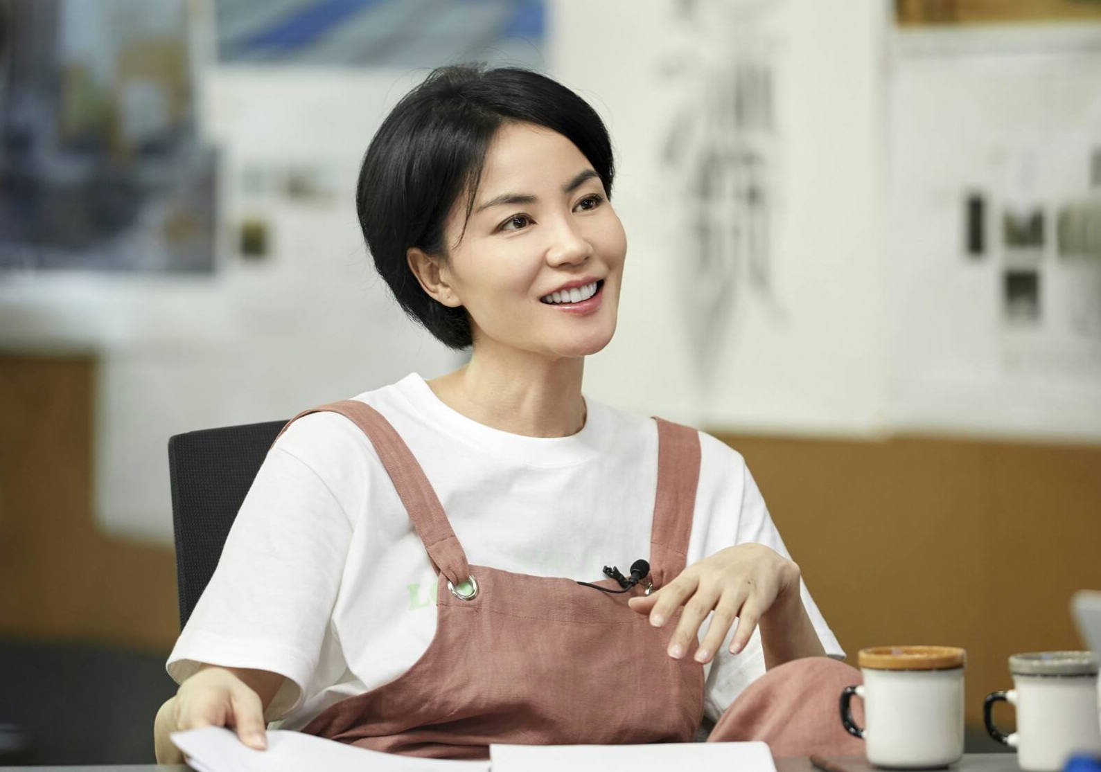 换句话说,王菲结婚也是为了伤害谢霆锋的女人,原来和小林青霞是一样的