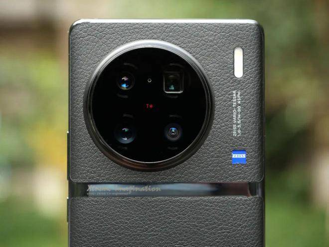 vivo X90 Pro+影像新旗舰