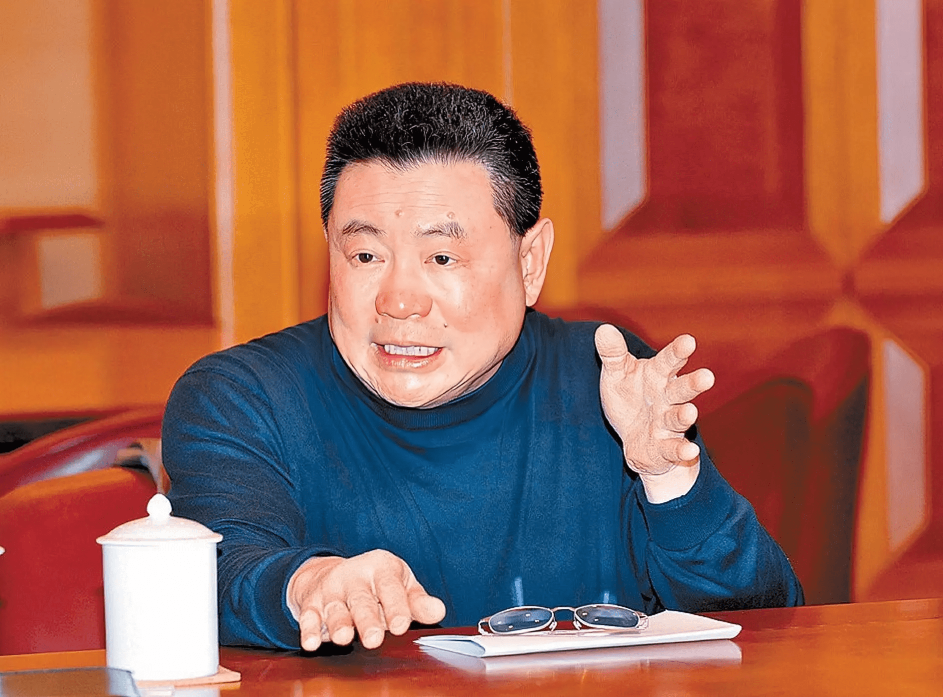 香港顶级富二代新婚妻子被曝怀孕,现身母婴店亲自采购商品_刘鸣炜