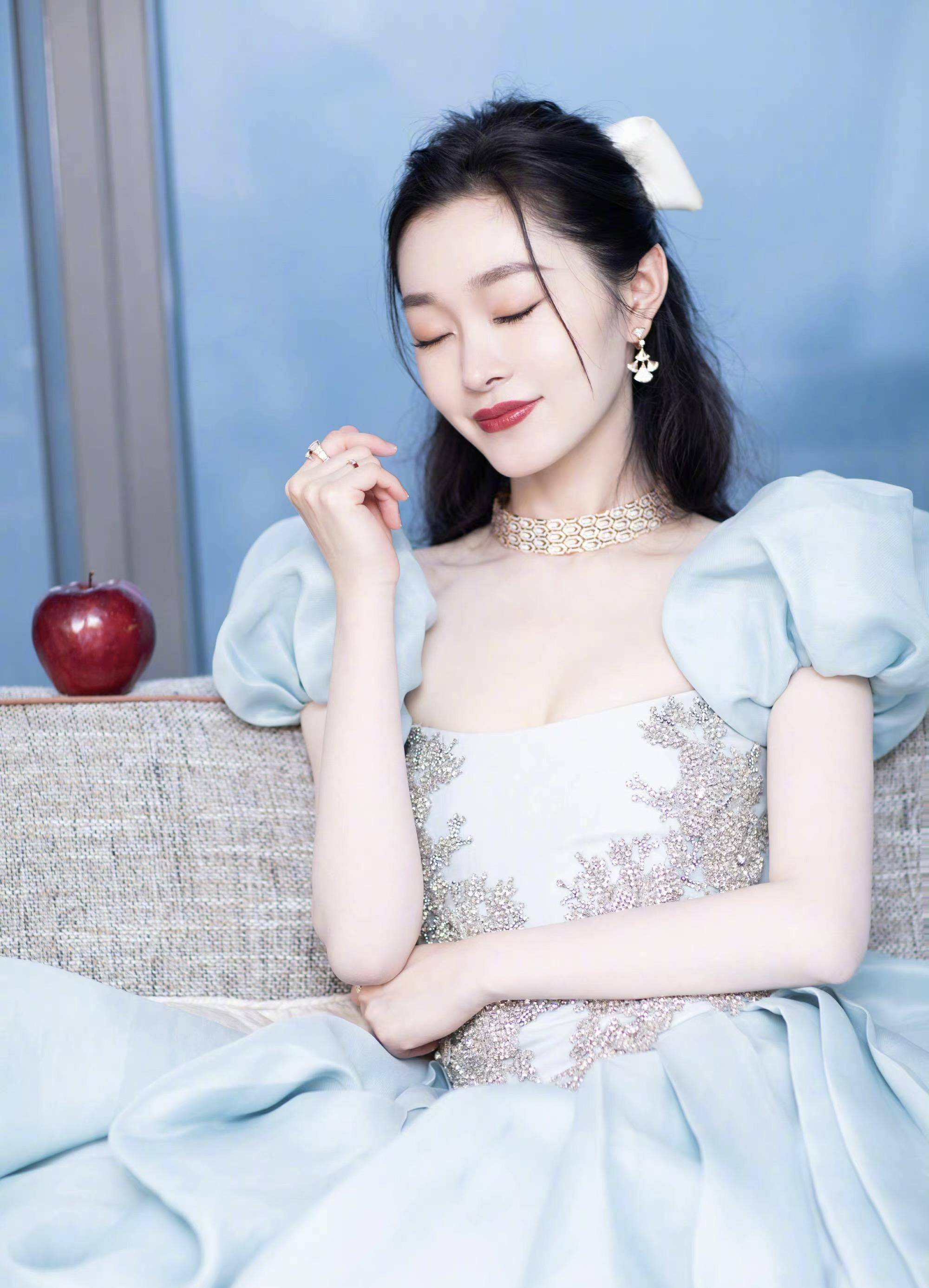 宋轶撞衫唐嫣谁更美?
