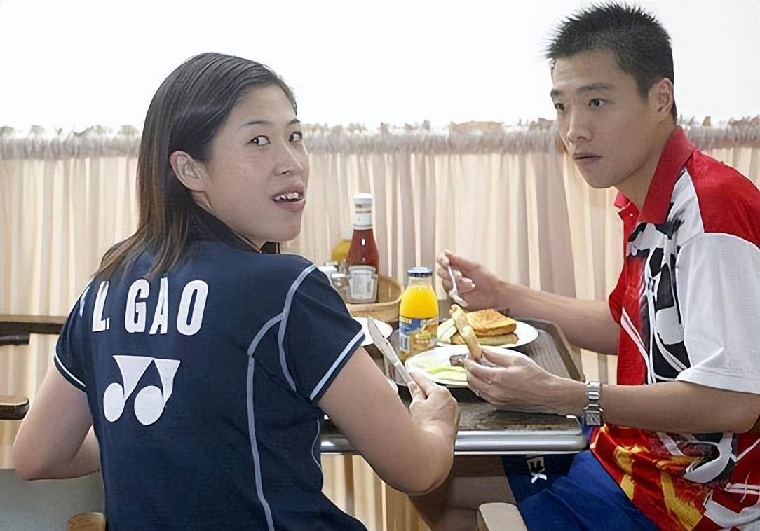 分手16年:她嫁富商做妈妈,他的事业婚姻坎坷有泪_羽毛球_湖北省_张军