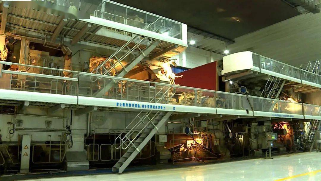 是维美德,福伊特的品牌;造纸生产线幅宽8