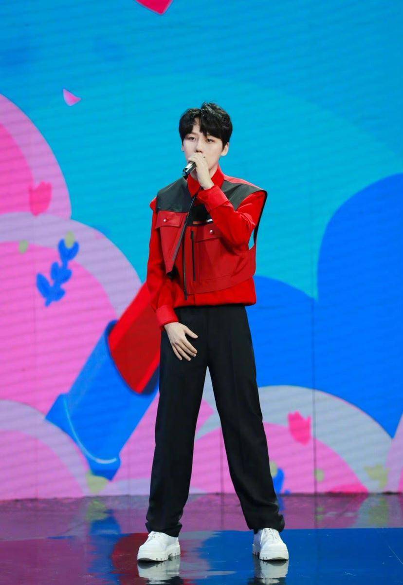 快乐大本营:刘维爆笑上演《百变大咖秀》,神模仿于朦胧,杜淳,印小天.