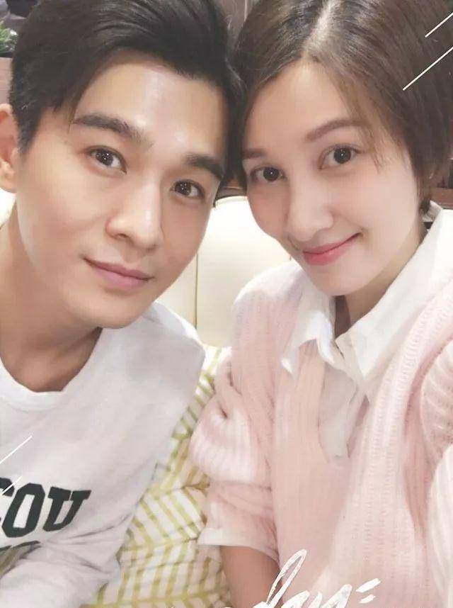 二人对这段感情非常重视,最后还是被粉丝看出了蛛丝马迹,乔振宇当时养