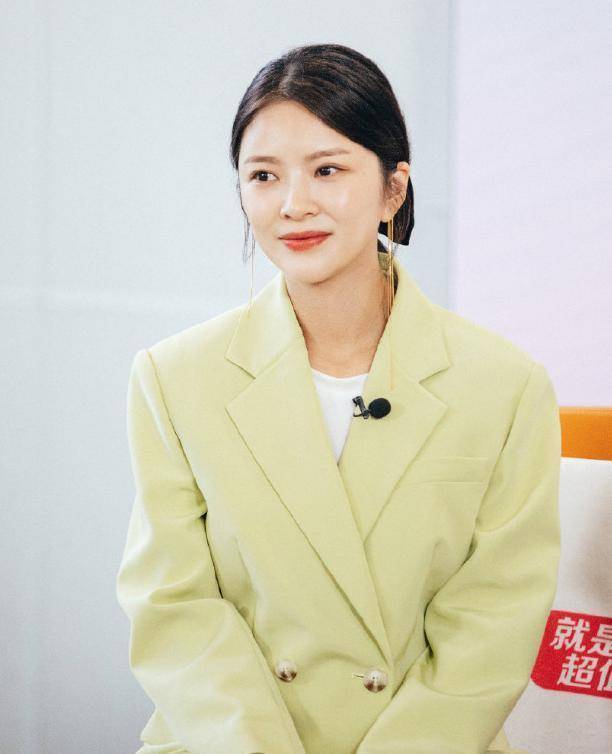 王灿晒杜淳视角美照,手摸孕肚爱意满满,女模范被夸"最美妈妈"_形象