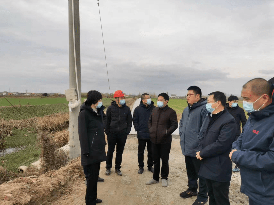 盐城市 射阳县副县长吴海燕到兴桥督导高标准农田建设工作