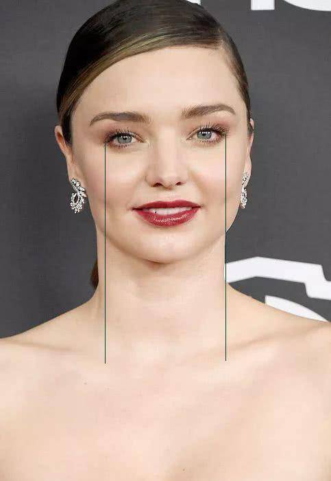 刘诗诗,倪妮的气质好到让人羡慕,拥有天鹅颈才是变美的首要条件_脖子