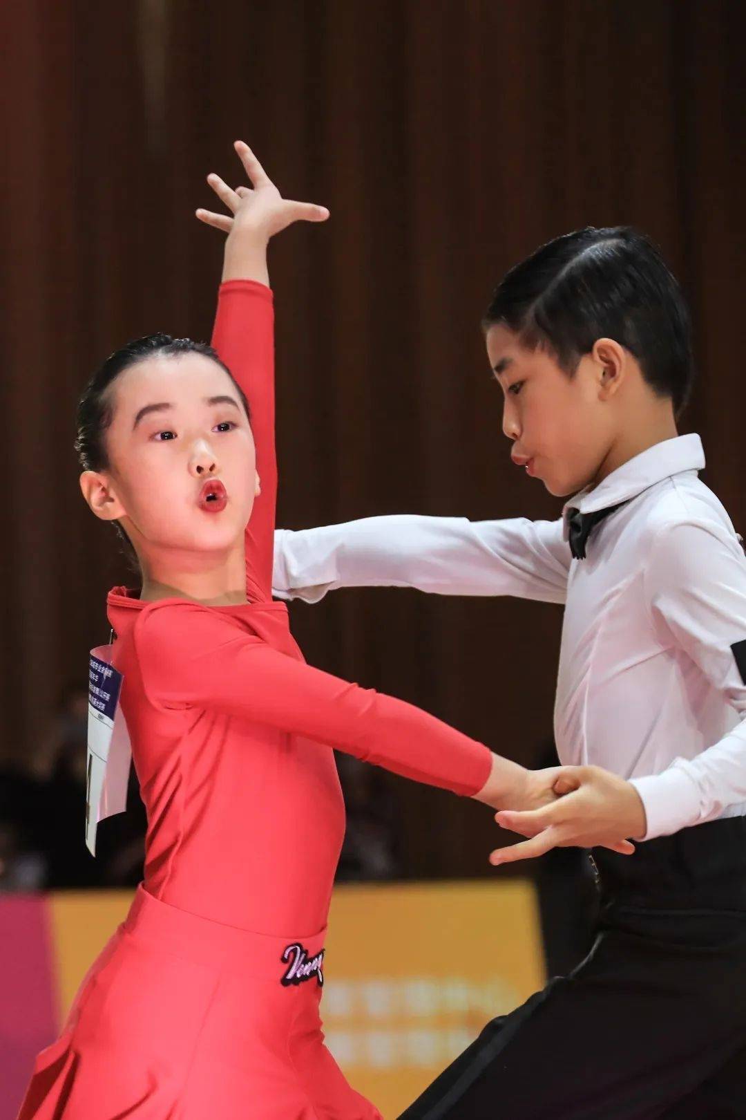 来看小小舞者"舞林争霸"_赛事_上海市_大奖赛