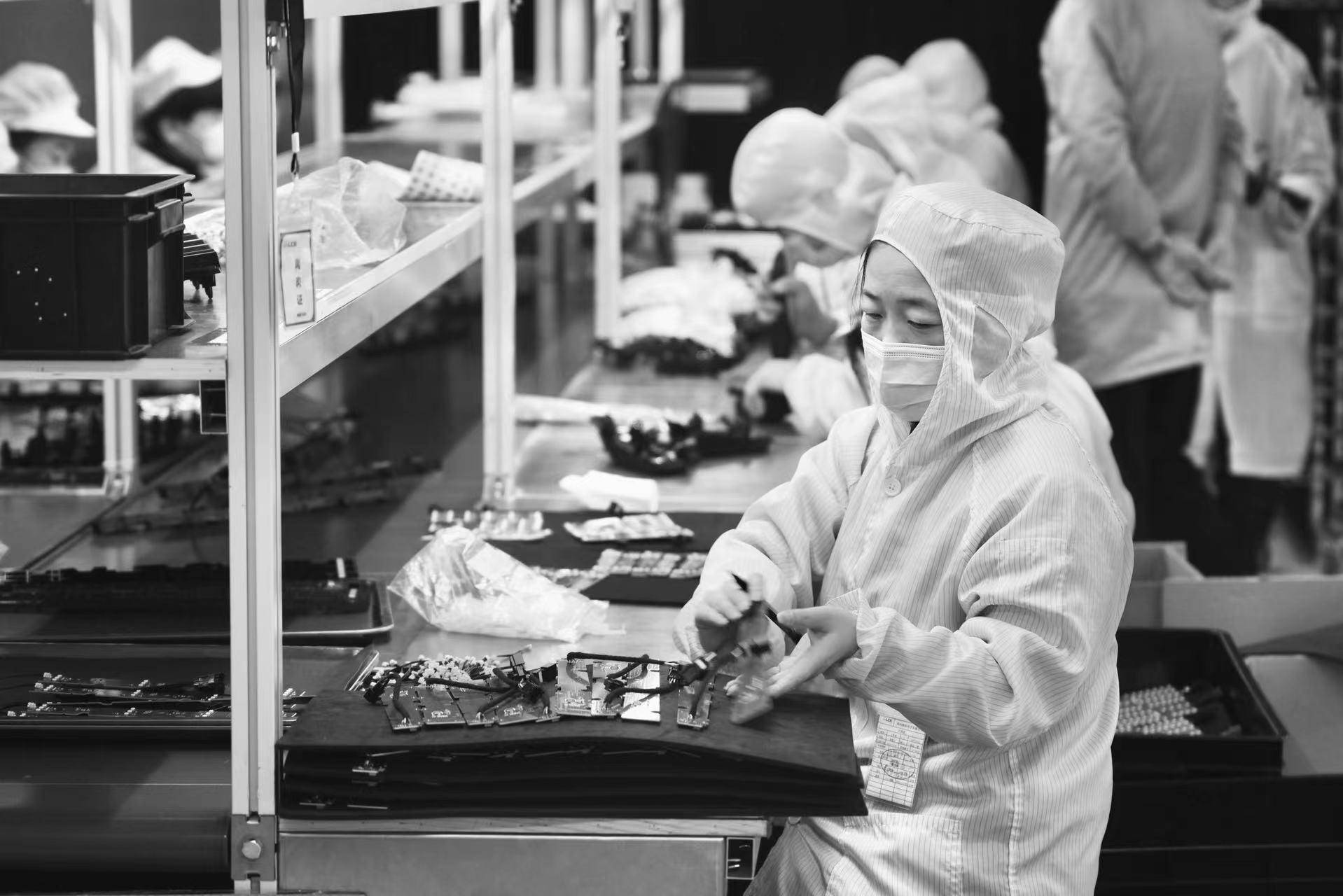 直击郑州富士康一线_生产_闭环_防控