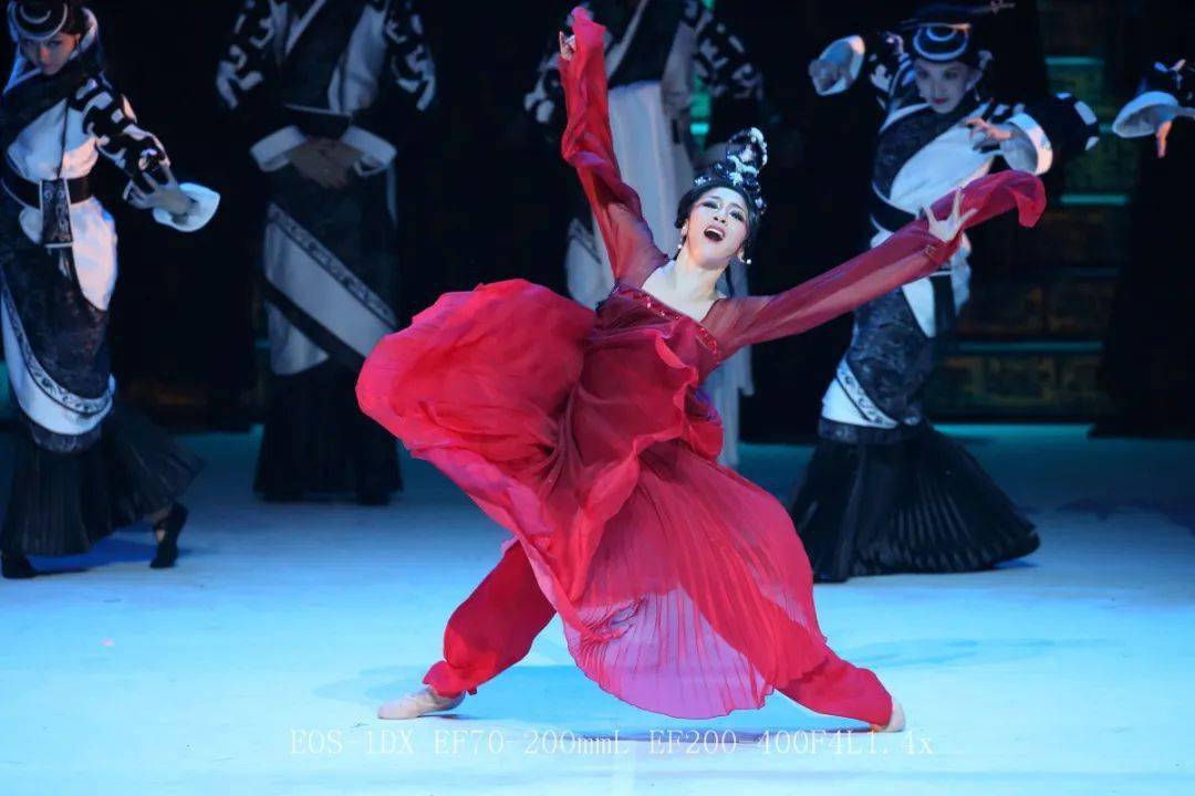 百看不厌:唐诗逸《熏香》_孔子_古代_舞剧