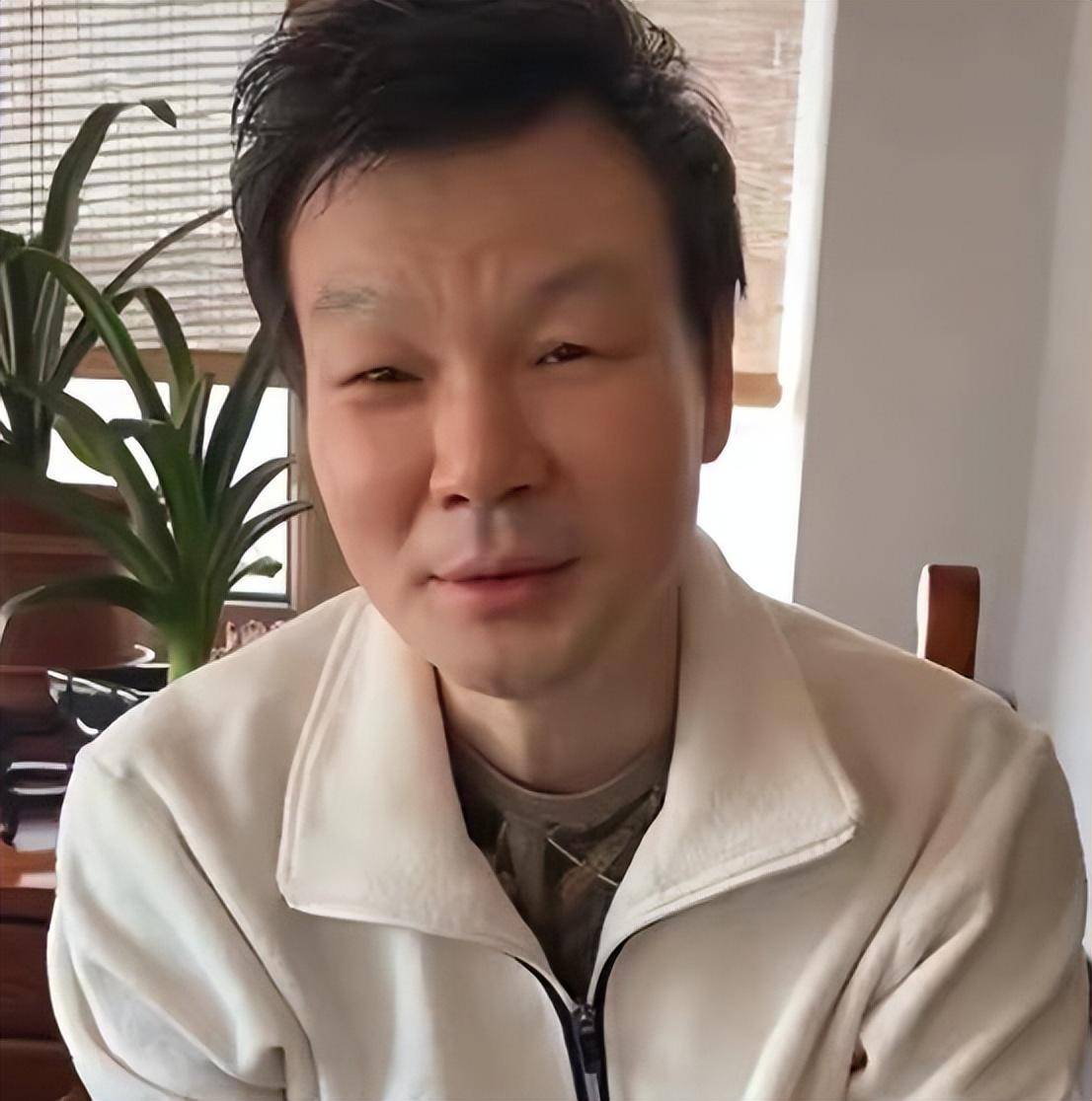 主持人李彬:从红极一时到人走茶凉,如今57岁与病魔抗争让人心疼