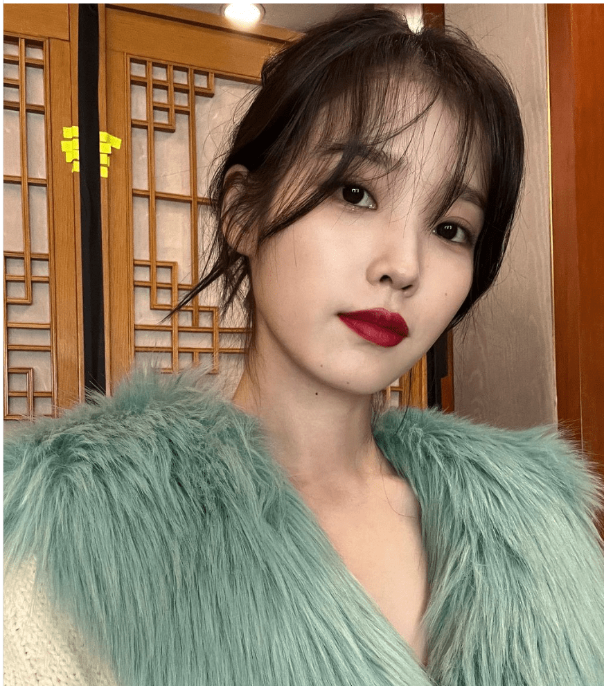 iu 是否开始展现「老态」在韩国网络掀起热烈争论_影片_年龄_演唱会