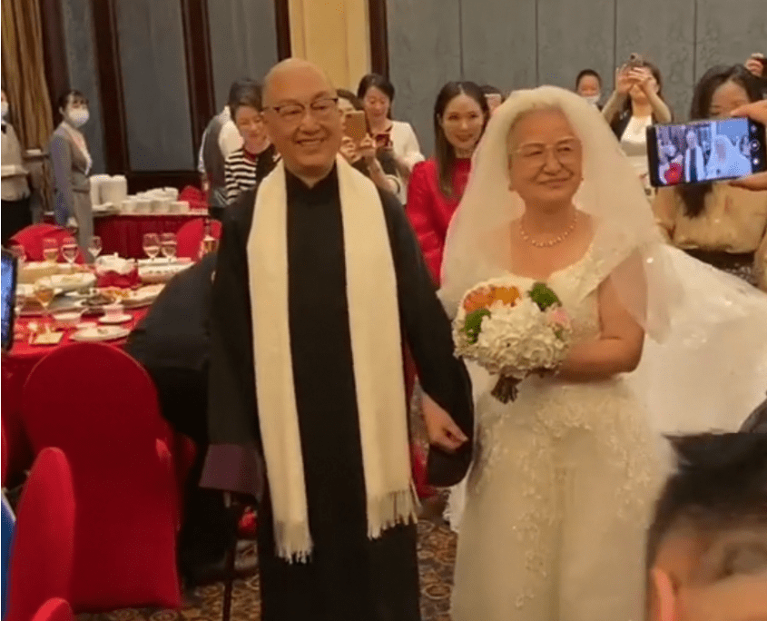 乔榛与妻子唐国妹结婚50年,低调了大半辈子,这次大概也想隆重一回.