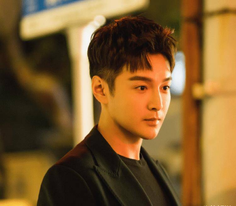 《一千零一夜》的陈默,时隔3年后,还出演《欢乐颂3》男主之一_张昊唯