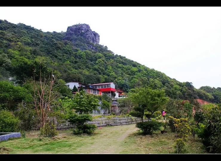 诏安县点灯山(七绝)