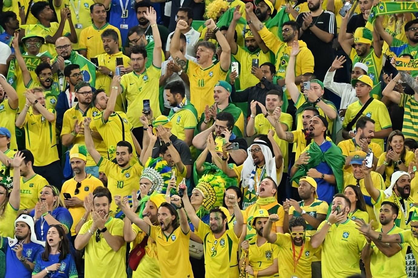 巴西球迷购买了70%的门票,韩国媒体紧急喊话以一敌百:200人造就2