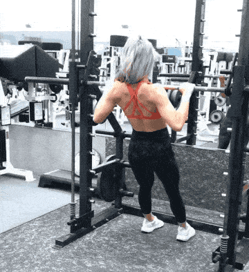 女生不可忽视的背部训练,让背紧致起来_动作_女性_的中心