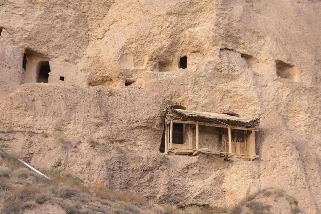 甘肃省张掖市民乐县童子寺石窟2019年10月7日公布为第八批全国重点