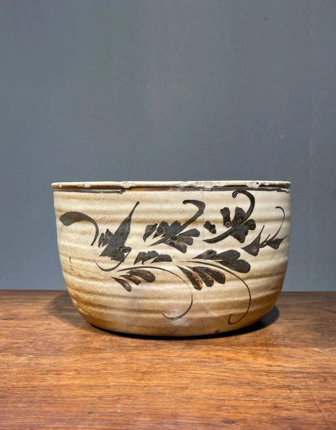 用之美— 清新淡雅的文人瓷器 ▎朝鲜青花太极纹捧盒_李朝_白釉_造型