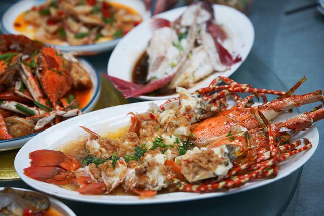 来沿海的城市旅游,怎么能不来厦门八市吃一顿海鲜大餐呢?