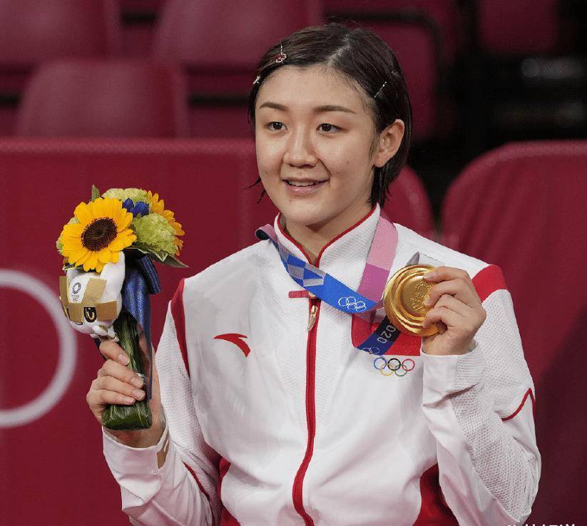 陈梦夺冠金牌,黄晓明baby为表妹祝贺,圈内多位明星也发文庆祝_奥运会