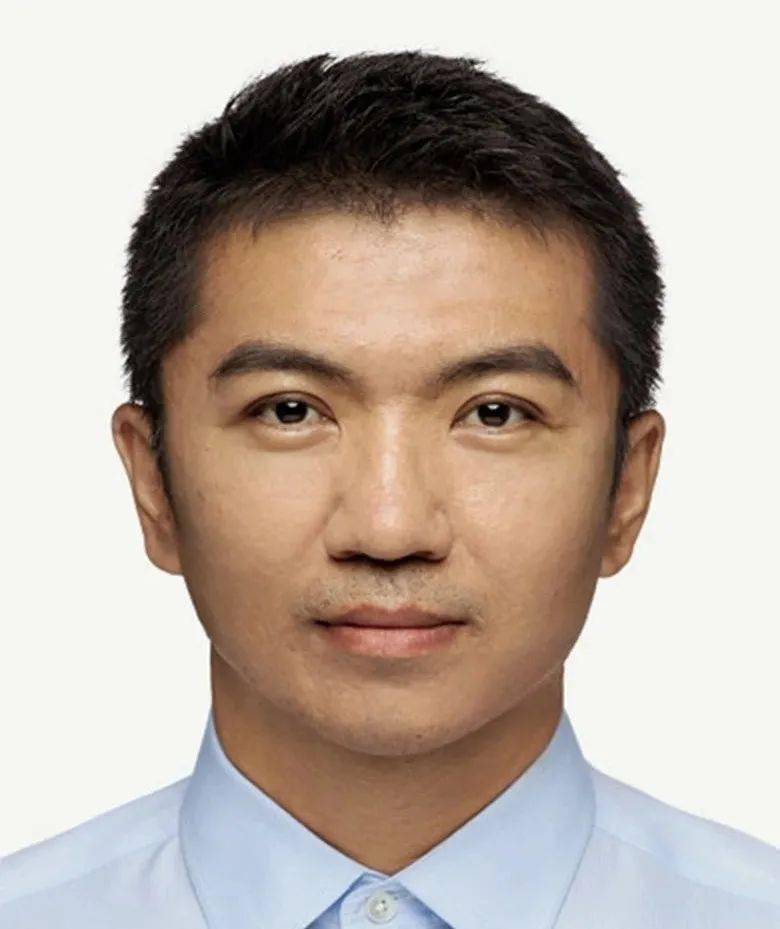 开幕式上,绍兴市科学技术协会党组书记孟志军,绍兴文理学院副校长寿