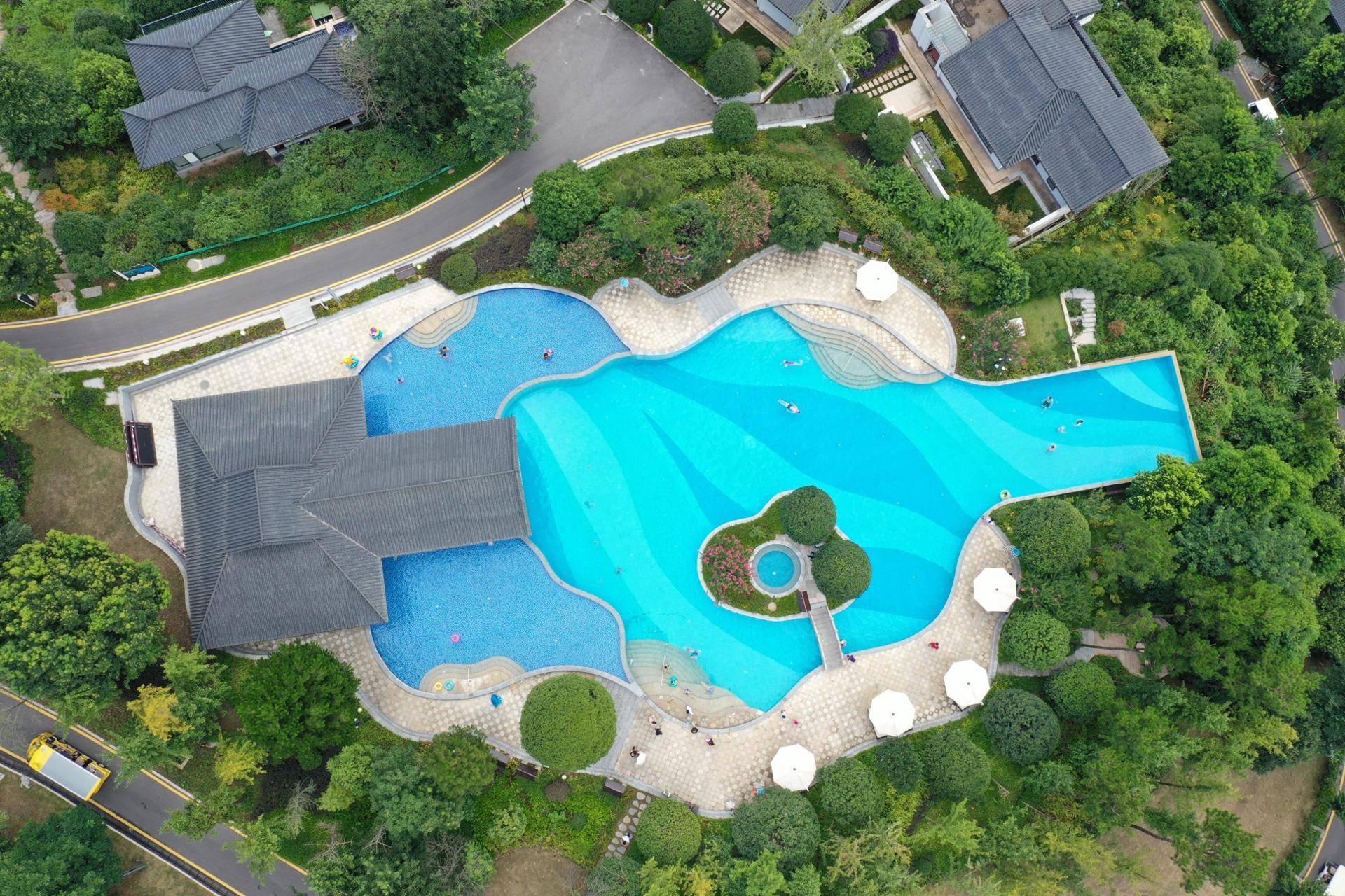 热市云顶温泉:来一场足以身心放松的温泉之旅_旅游_度假区_敖治平