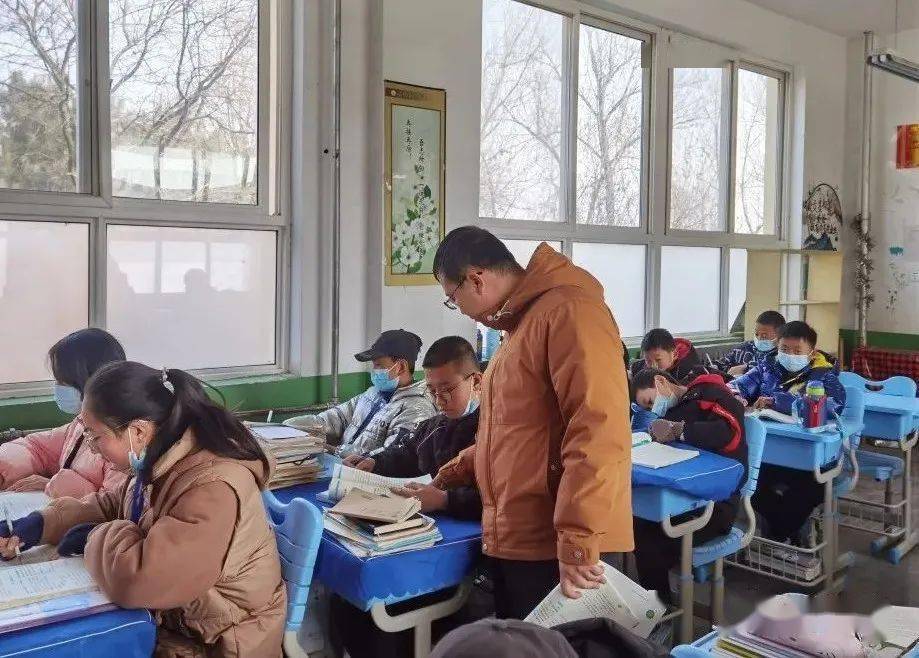 长武县教育局开展新任教师教育教学基本功展示活动_工作_进行_内容