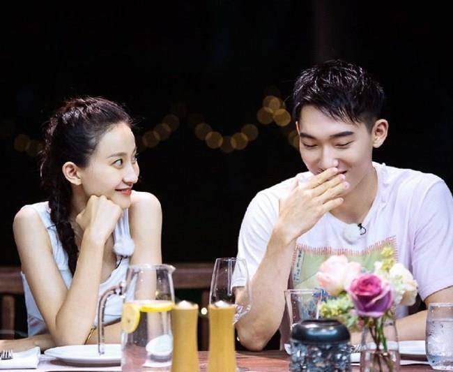 张豆豆和于家翊节目上闹崩要分手,私下互动却甜炸_嘉宾_问题_网友