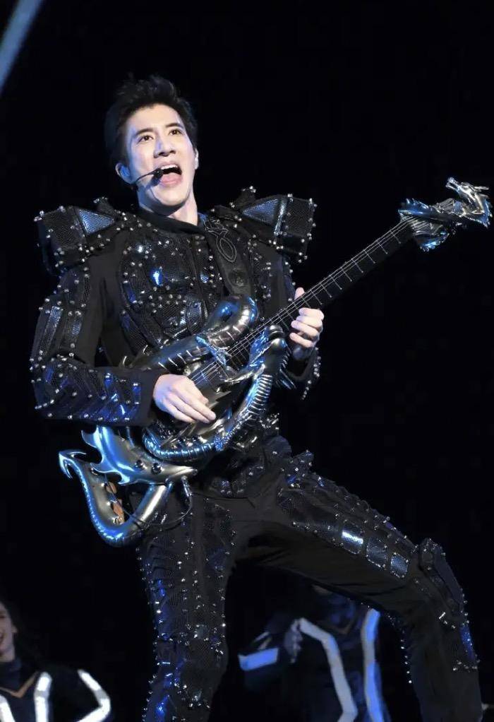 王力宏将于下月28日复出,赴赌城开演唱会,称只有一个观众也要唱