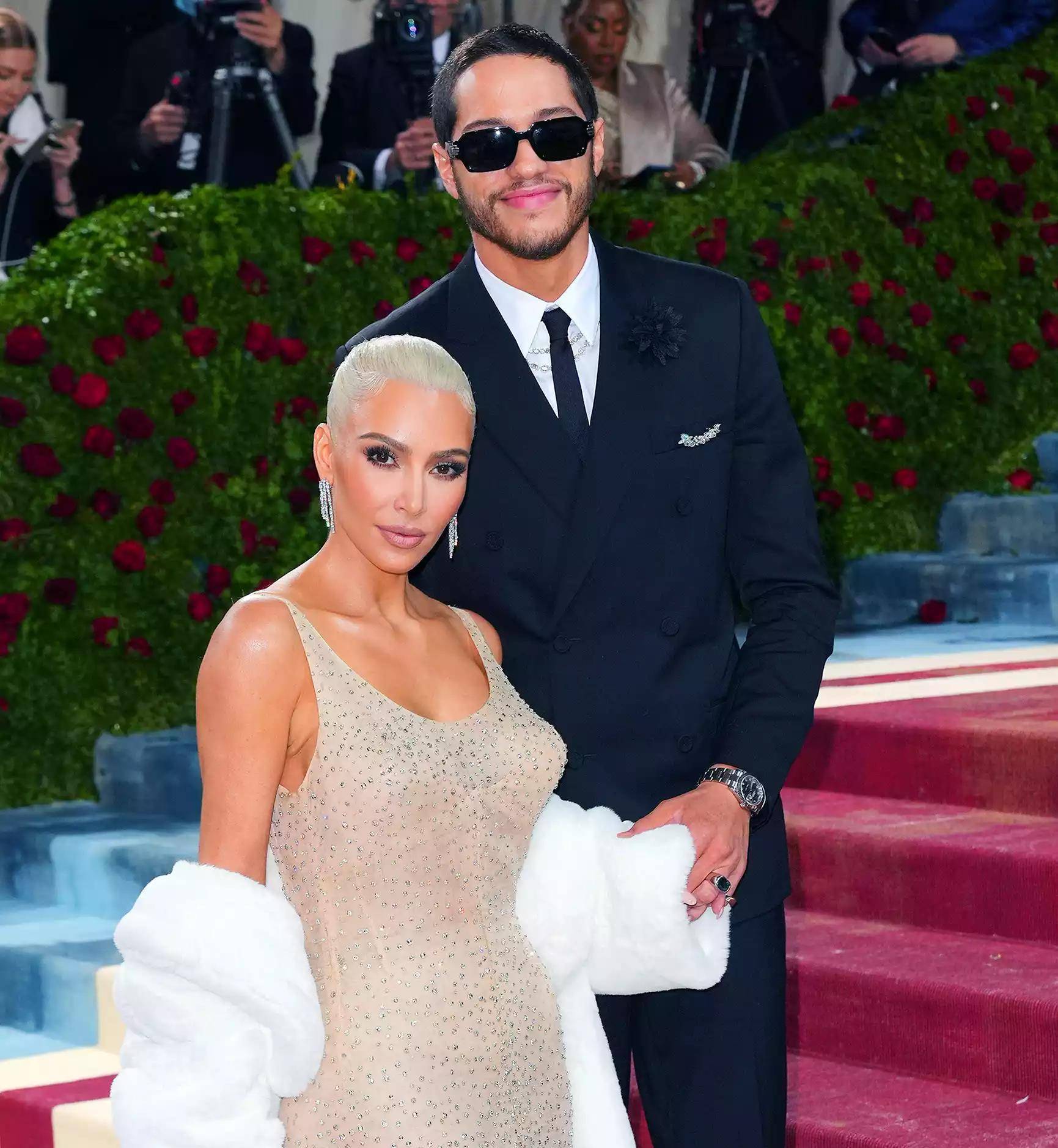 超模名媛:金·卡戴珊(kim kardashian)吻过的男人